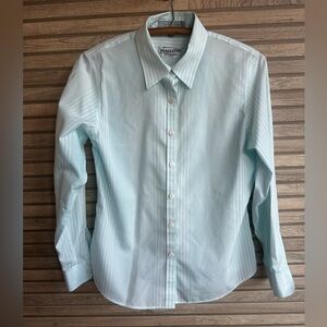 Pendleton Women’s Striped Light Blue Button Dress Shirt size 6 petite